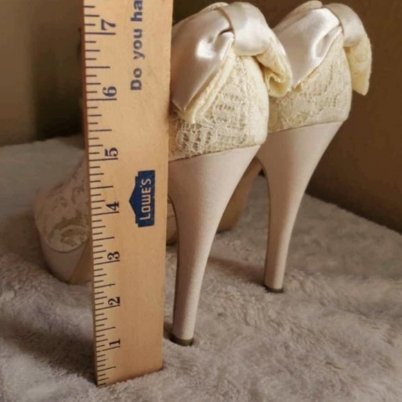 Amazing lace peep toe💎platform heels 🪭💫🦋 - Picture 5 of 10